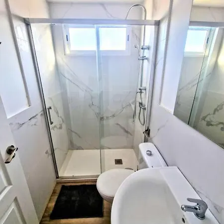 Moderno Loft Cerca De La Playa. Apartman